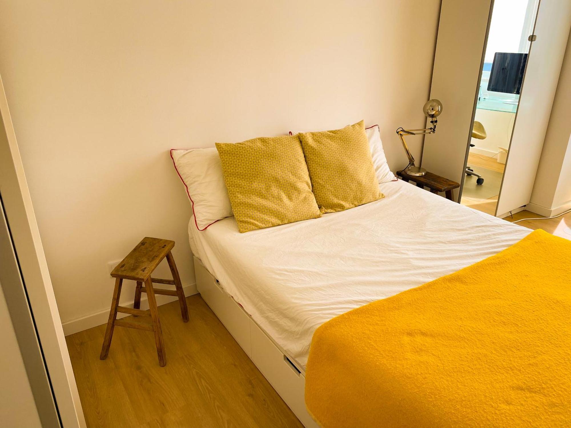 Ideally Located With Perfect Views Algés Buitenkant foto